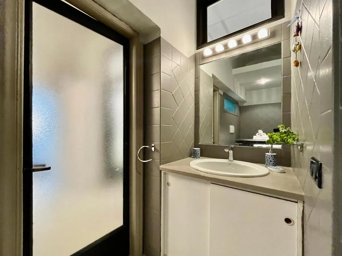 Frontemare Design In Centro Storico - Wifi E A/C Apartment Loano