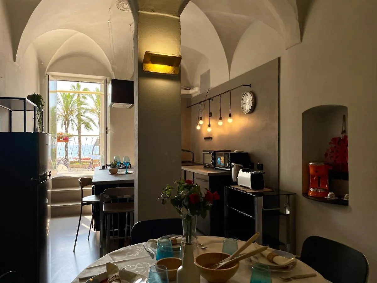 Frontemare Design In Centro Storico - Wifi E A/C Apartment Loano 0*,  Italy