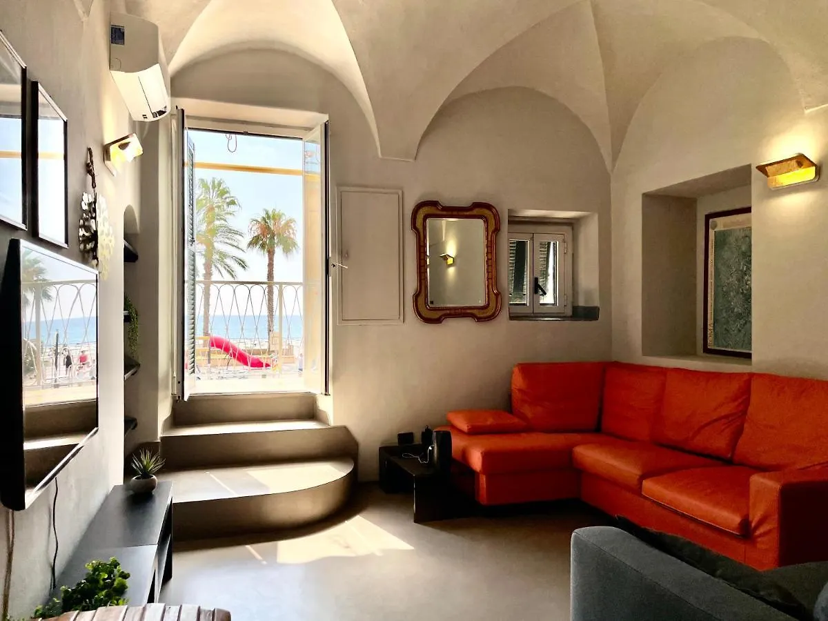Frontemare Design In Centro Storico - Wifi E A/C Apartment Loano