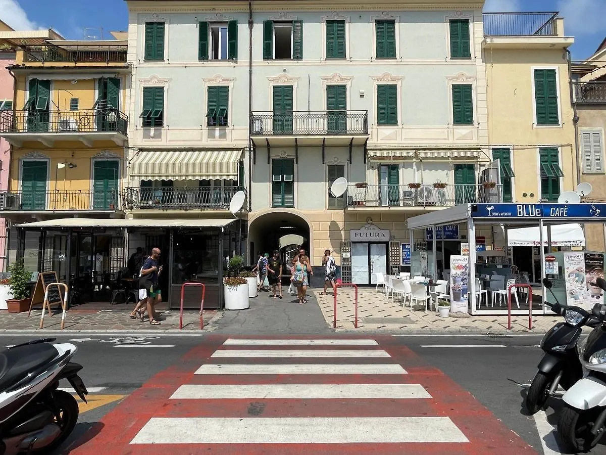 Frontemare Design In Centro Storico - Wifi E A/C Apartment Loano 0*,