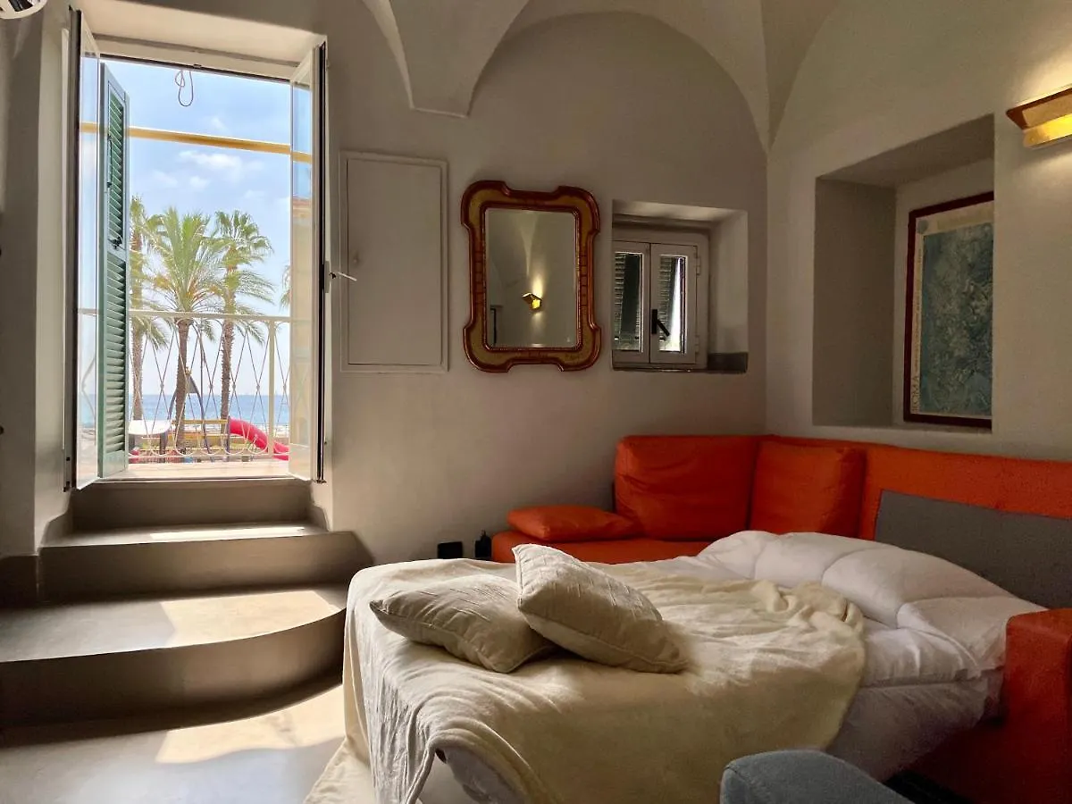 Frontemare Design In Centro Storico - Wifi E A/C Apartment Loano